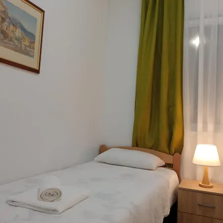 Kuca Za Odmor Luka Hébergement de vacances